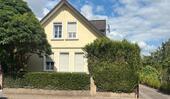 Foto - Ein-Zweifamilienhaus mit großem Garten in zentraler Lage