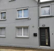 HAUS ZU VERKAUFEN ! - 198.000,00&nbsp;EUR Kaufpreis, ca.&nbsp; 180,00&nbsp;m&sup2; in Dachwig (PLZ: 99100)