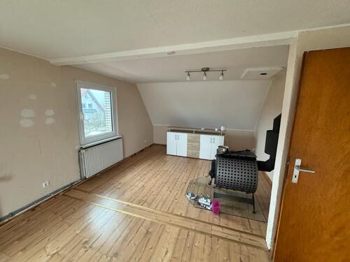 Foto - 4 Zimmer Dachgeschoßwohnung zur Miete in Ehra-Lessien