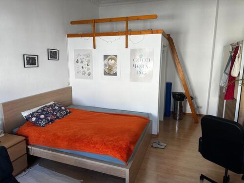 Foto - Helles Zimmer in großer Wohnung (20m2) – Einzug flexibel