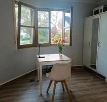 WG Möbliertes Zimmer in ruhiger Lage in Röhrmoos (unbefristet)