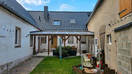Foto - Ehemalige Gaststätte als Wohnhaus- mit Saal, Bühne & Bar