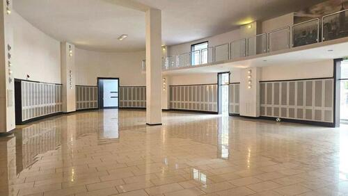 Foto - Großer Gewerbe-Saal mit Galerie – zentrale Lage in Löningen