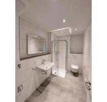 Neubau! Stilvolle 2-Zimmer-Balkonwohnung mit hochwertiger Ausstattung - Roding