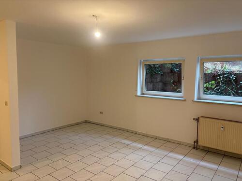 Foto - 1 ZKB Souterrainwohnung mit Einbauküche in ruhiger Waldrandlage