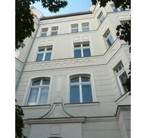 Nahe Friedrich-Wilhelm-Platz: vermietete ETW im Altbau mit Balkon - Berlin Tempelhof-Schöneberg