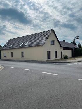 Foto - Haus kaufen, Grundstück kaufen, Garage kaufen