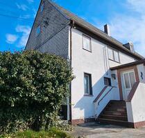 Einfamilienhaus Mehrgenerationen Haus Garagen Grundstück- 1080m² - Mittweida