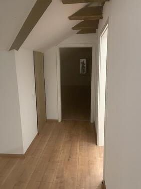 Foto - Attraktive 4-Zimmer Dachgeschosswohnung (kernsaniert)