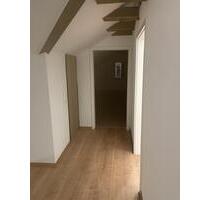 Attraktive 4-Zimmer Dachgeschosswohnung (kernsaniert) - Dortmund Hörde