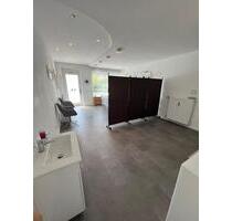 Untermiete in Kosmetikstudio - 360,00 EUR Kaltmiete, in Untermeitingen (PLZ: 86836)