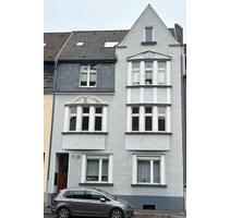 Schön gepflegtes Mehrfamilienhaus *PROVISIONSFREI* - Düsseldorf Stadtbezirk 9