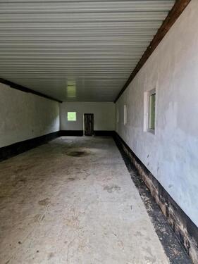 Foto - Halle zu Vermieten. - 450,00&nbsp;EUR Miete,