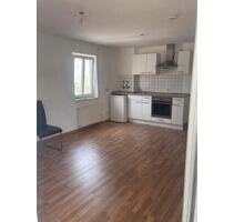 Gemütliche 2-Zimmer-Wohnung am Welfenpalais mit EBK, TG, Balkon - Weingarten