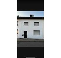 Haus zu verkaufen - 360.000,00&nbsp;EUR Kaufpreis, ca.&nbsp; 115,00&nbsp;m&sup2; in Baesweiler (PLZ: 52499)