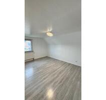 Frisch renovierte 3-Zimmer Wohnung im Zweifamilienhaus mit Garten - Bönen