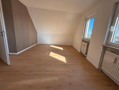 Foto - 3,5 Zimmer mit EBK , zentral Schwaig