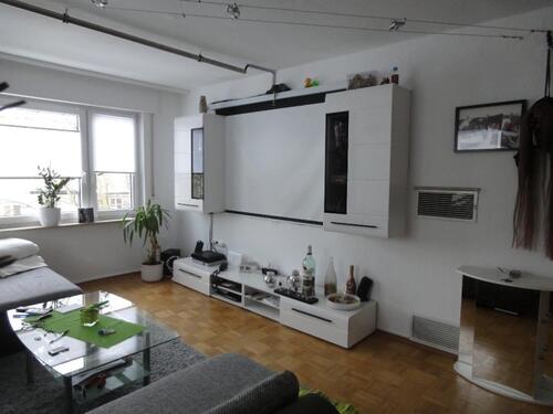 Foto - Sonnige und großzügig geschnittene 3-Zimmerwohnung mit Balkon