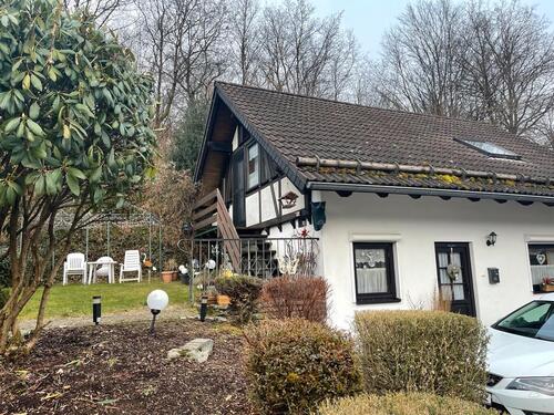 Foto - kl. Wohnhaus in ländlicher Umgebung, ausbaufähiger Dachboden