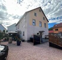 Top Anlageobjekt in Breitenbach (4 WE) -Top-Zustand, vermietet