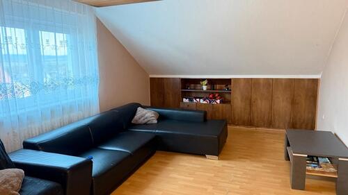 Foto - 3 ZKB in Lohfelden DG 2. Etage Teilmöbliert