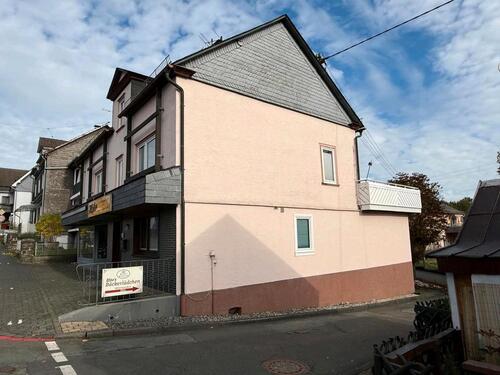 Foto - 14 Zimmer Einfamilienhaus zum Kaufen in Hilchenbach