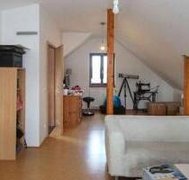 Charmante Dachgeschosswohnung mit ca. 39 m² – ideal für Single - Hilders