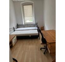 Helle 85m² Wohnung im Erdgeschoss – Ab sofort frei! - Hof Altstadt