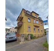 Mehrfamilienhaus, Gewerbeeinheit, Garagen und Halle - Neustadt an der Weinstraße