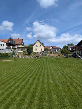 Foto - Einfamilienhaus mit großen Garten und Hof