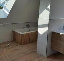 Zentrumsnahe kernsanierte 3-Raum-Dachgeschosswohung zu vermieten - Wittenberg Lutherstadt