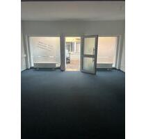 Ladenlokal 55 m2 zu vermieten - 1.000,00&nbsp;EUR Kaltmiete, in Essen (PLZ: 45356) Stadtbezirk IV