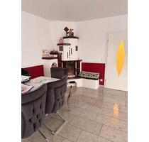 Helle DHH in Langenlonsheim - 1.250,00&nbsp;EUR Kaltmiete, ca.&nbsp; 137,00&nbsp;m&sup2; in Langenlonsheim (PLZ: 55450)