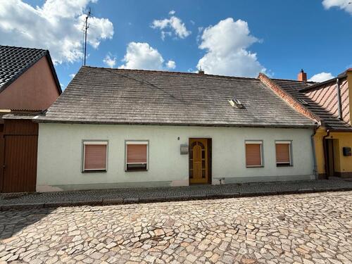 Foto - Haus zum verkaufen - 48.000,00&nbsp;EUR Kaufpreis, ca.&nbsp; 225,00&nbsp;m&sup2;