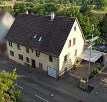 Solides Zweifamilienhaus mit viel Platz und Potential - Bietigheim-Bissingen