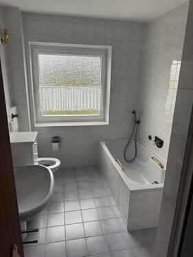 Foto - Helle 3,5- Zimmer Wohnung im 3 OG. mit Balkon in Huttrop