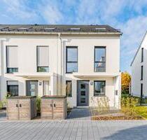 Willkommen in Ihrem neuen Zuhause! Sonnig helles Reiheneckhaus mit 4 Zimmern in Vaterstetten