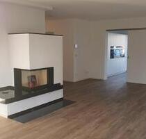 Moderne 3-Zi-EG-Wohnung | Kamin | EBK |Terrasse & Garten| Marbach - Petersberg