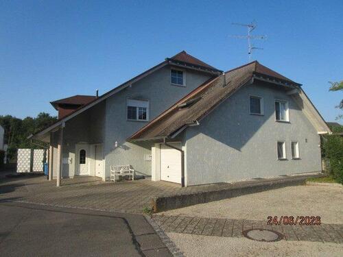 Foto - 7 Zimmer Doppelhaushälfte in Volkertshausen