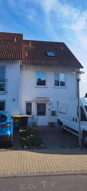 Foto - Reihenhaus mi Keller und Garage