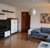 2-Zimmer-DG-Wohnung mit Loggia zu vermieten – Bestlage Erding