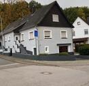 Foto - Haus mit 3 Wohnungen - Baugrundstück von Privat ohne Provision