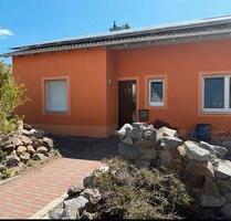 Einfamilienhaus mit Einliegerwohnung in Wackersdorf - Stulln