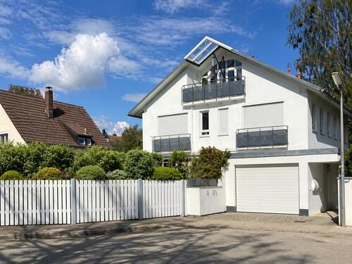 Foto - Modernes Doppelhaushalte mit 6 zimmern