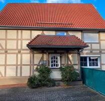 umfangreich modernisiertes Zweifamilien-Haus mit schönem Garten - Gieboldehausen