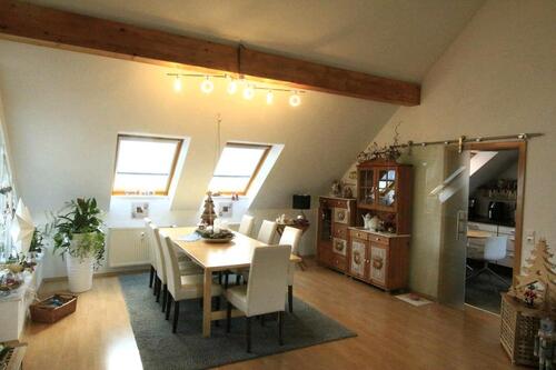 Foto - Charmante 3,5 Zimmerwohnung mit EBK, Loggia und TG Stellplatz