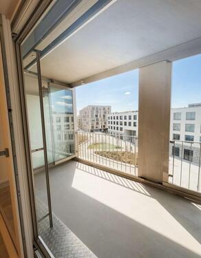 Foto - Erstklassiges Wohnen in Pasing: 2 Zimmer mit beeindruckender Loggia mit 15 qm - mit TG-Platz