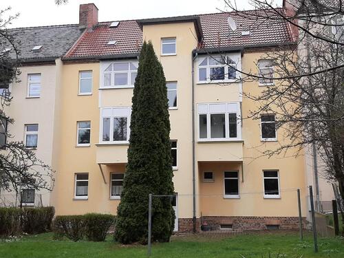 Foto - Sanierte 2-Raum-Wohnung mit verglastem Balkon