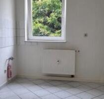 3 RAUM WOHNUNG BEZUGSFERTIG - 365,00&nbsp;EUR Kaltmiete, ca.&nbsp; 66,00&nbsp;m&sup2; in Rositz (PLZ: 04617)