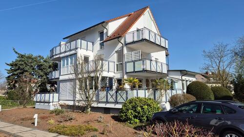 Foto - Haus im Haus helle 4-ZW-Maisonette mit Süd-Terrasse von Privat